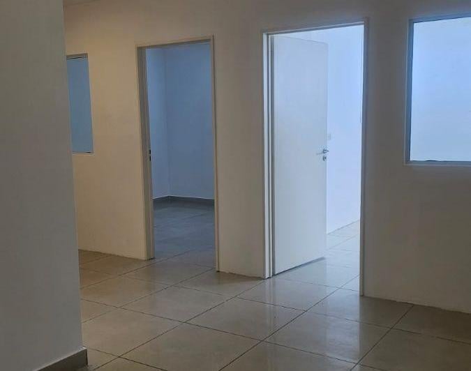 Oficina comercial · 40m² · 4 Ambientes · 1 Cochera