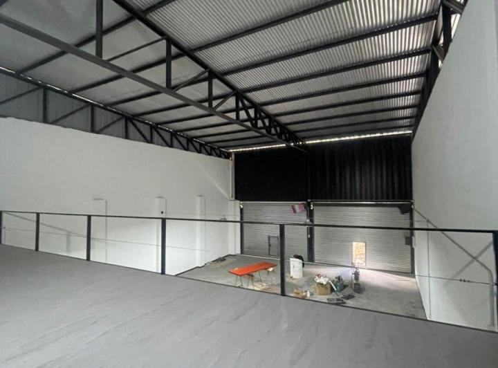 Bodega-Galpón · 80m² · 1 Ambiente