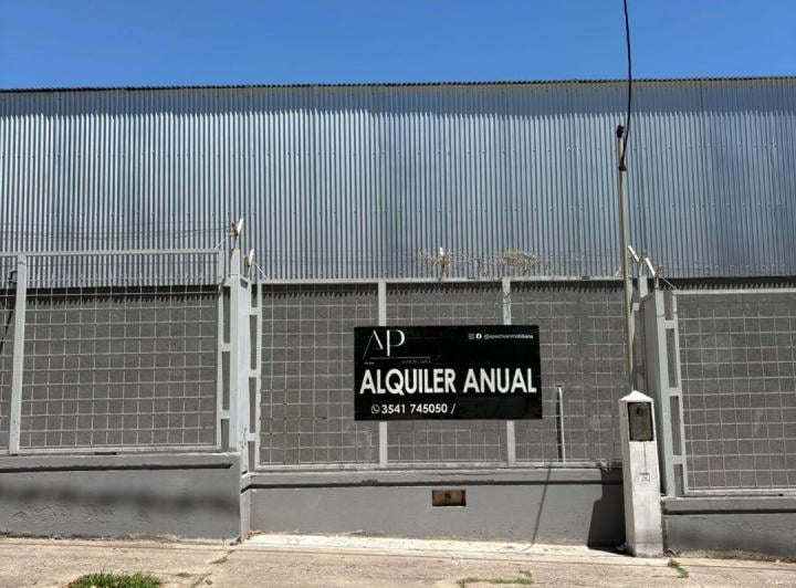 Bodega-Galpón · 338m²