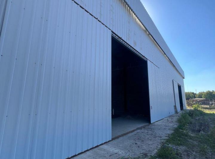 Bodega-Galpón · 1000m² · 1 Ambiente · 5 Cocheras