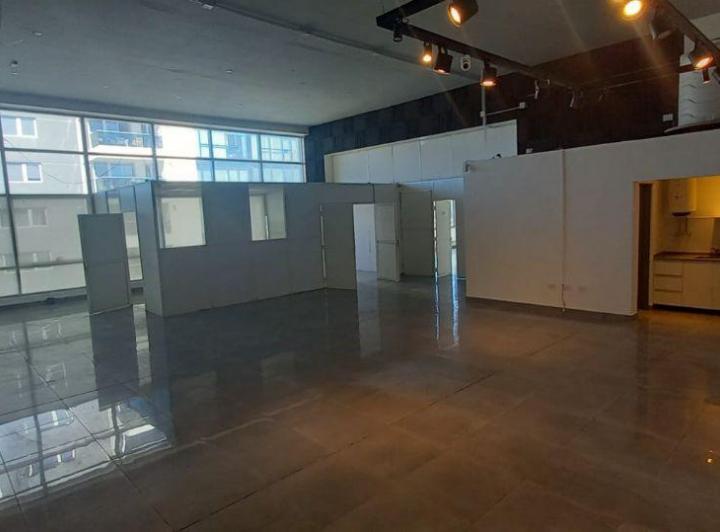Oficina comercial · 250m² · 5 Ambientes