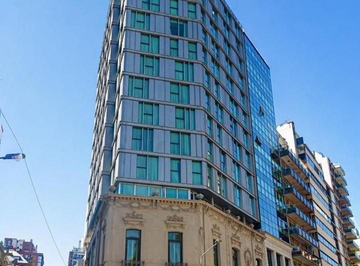 Oficina comercial · 180m² · 7 Ambientes