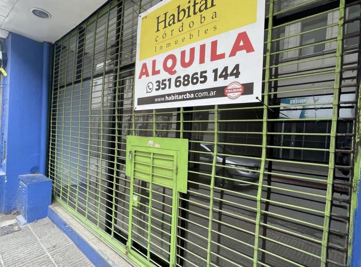 Local comercial · 330m²