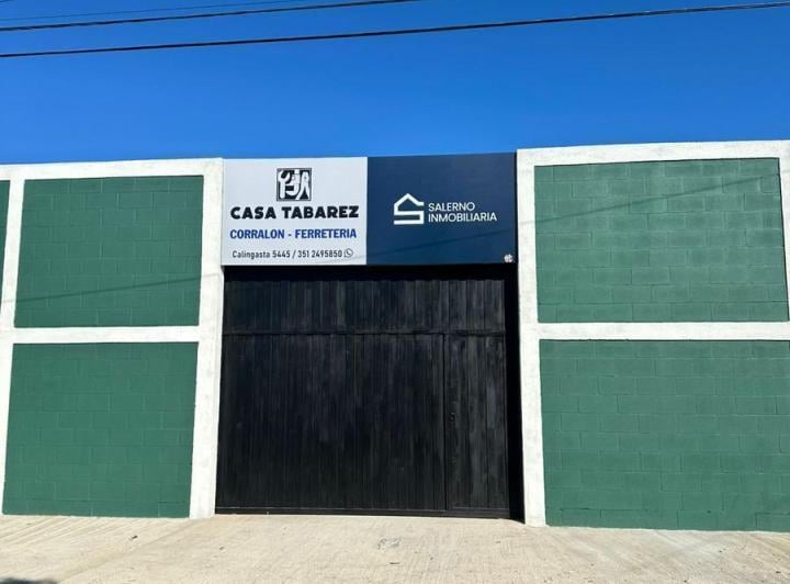 Garage · 330m²