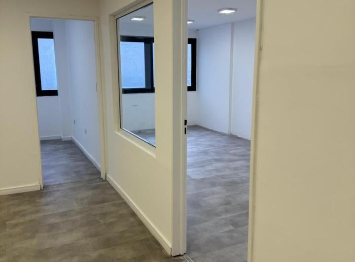 Local comercial · 121m² · 4 Ambientes