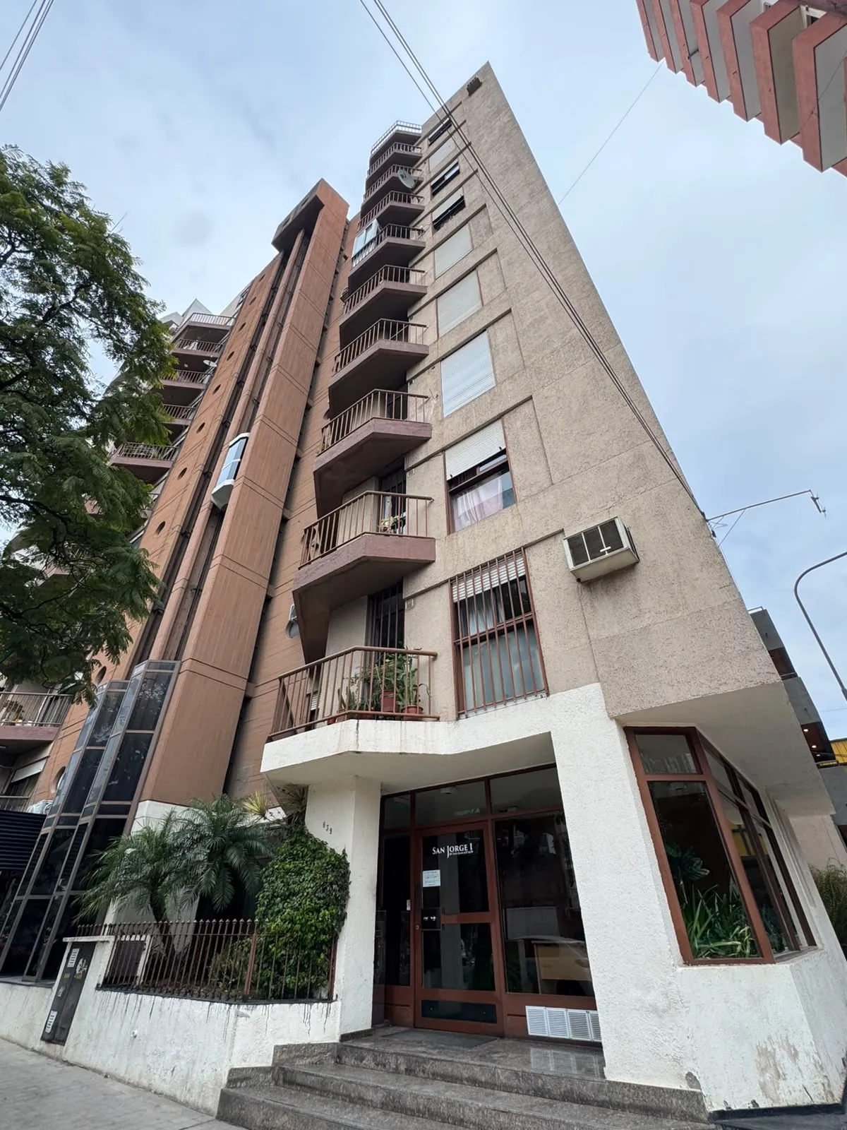 AMPLIO DEPARTAMENTO 1 DORMITORIO CON BALCON SOBRE BV SAN JUAN