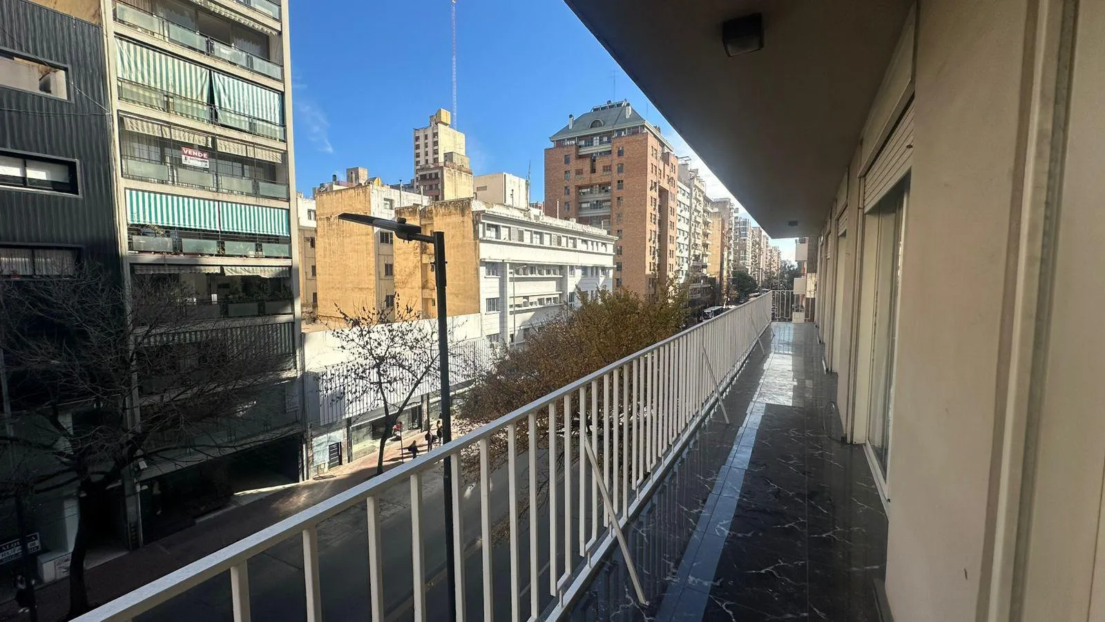 Soberbio Piso en emblemática TORRE COLON
