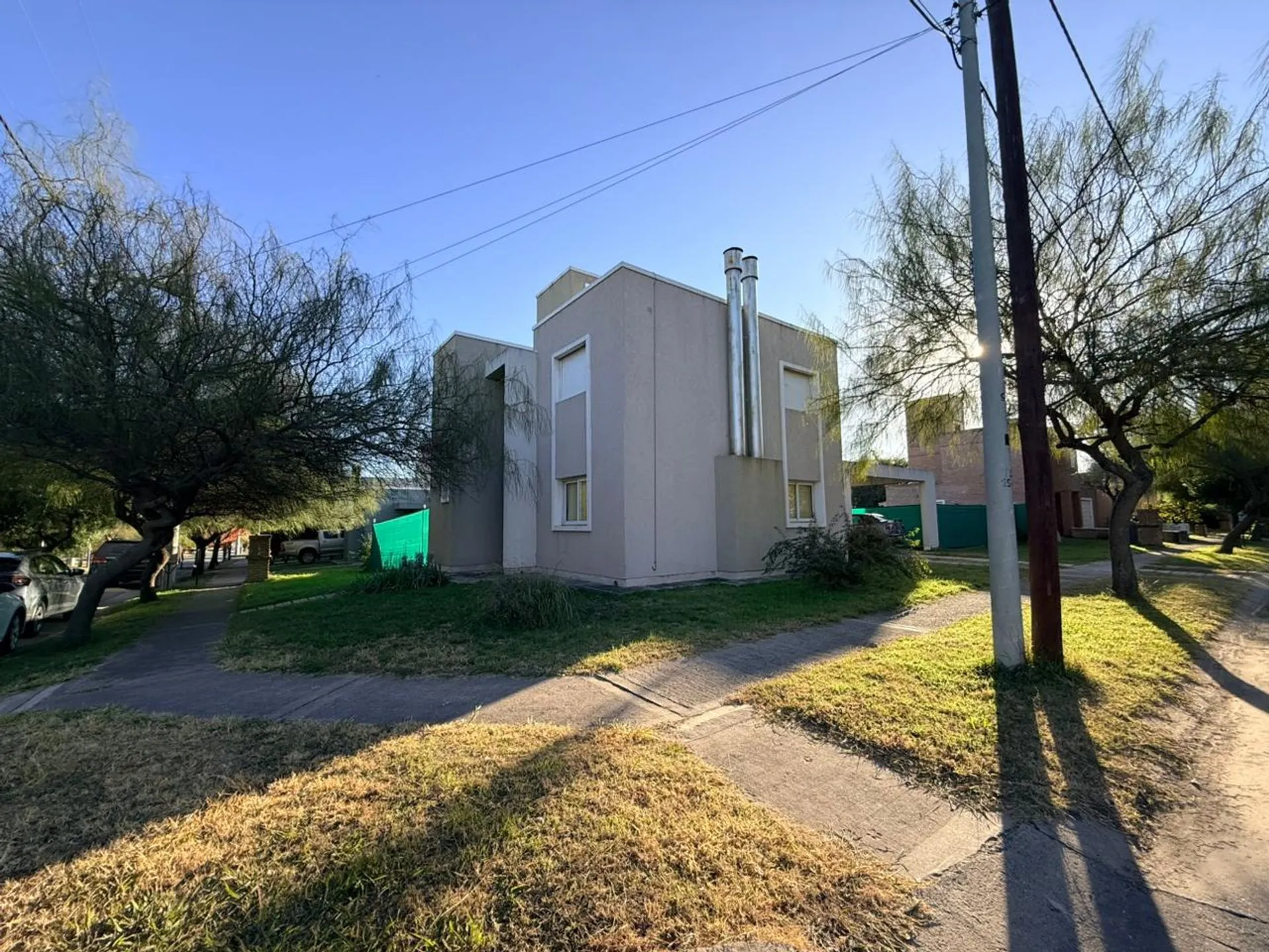 CASA SAN ALFONSO TALAR Bº CERRADO MENDIOLAZA CORDOBA 3 DORMI APTA CREDITO COCHERA VENTA