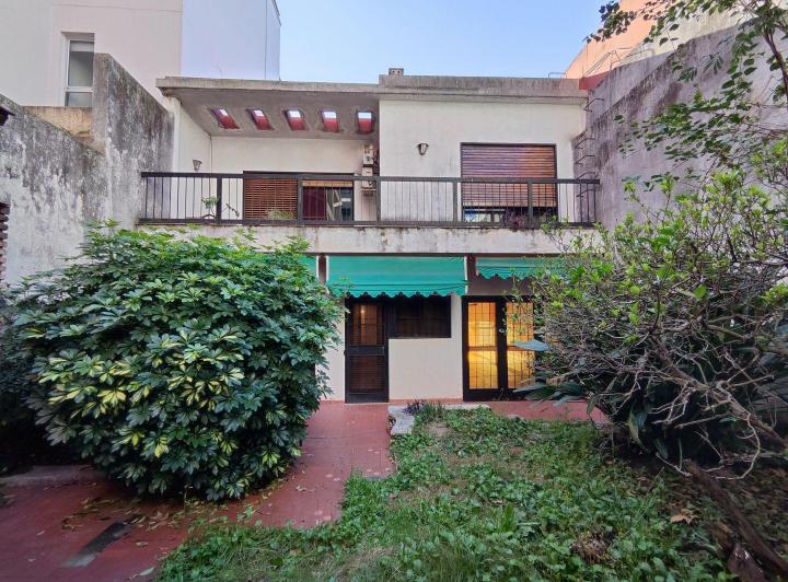 Casa · 156m² · 5 Ambientes · 1 Cochera