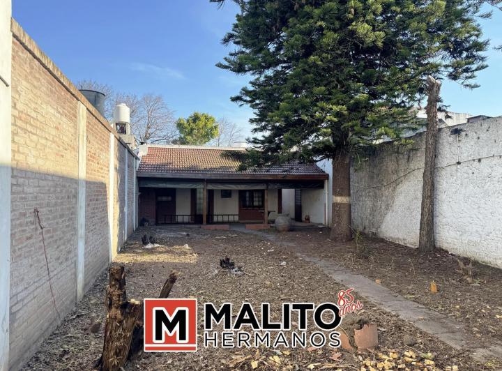 Casa · 112m² · 5 Ambientes · 1 Cochera