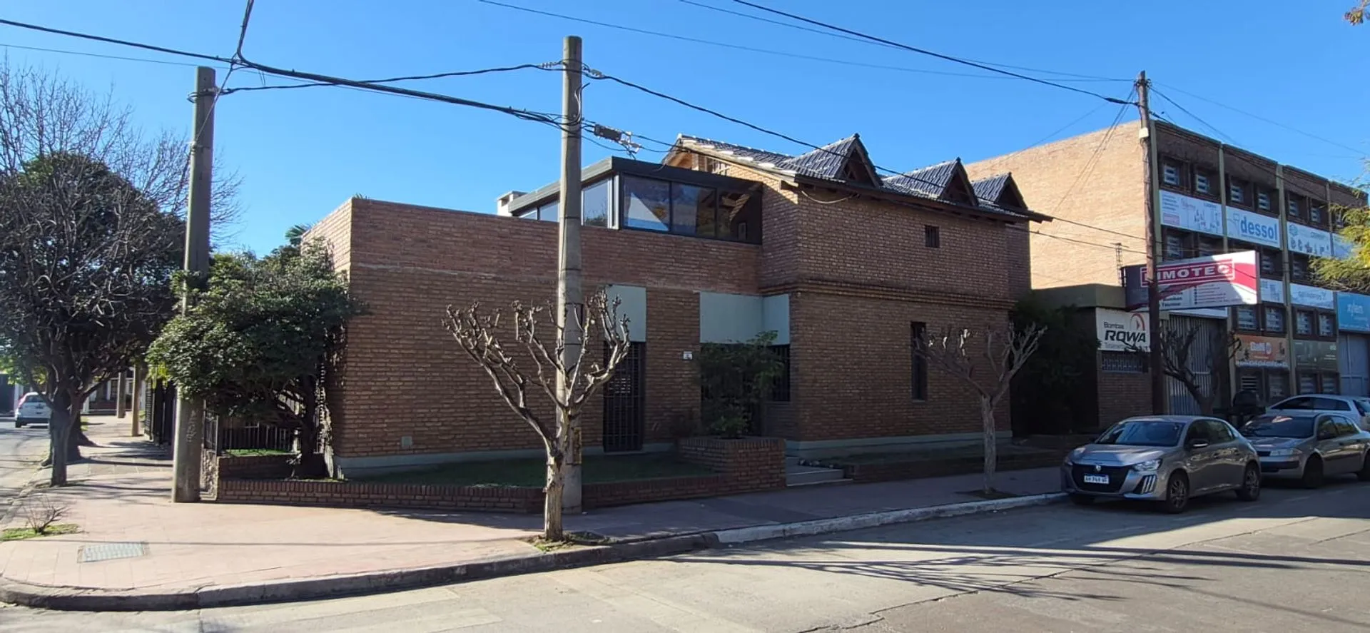 CASA Bº AYACUCHO CORDOBA 6 DORMI APTO CREDITO HIPOTECARIO PILETA QUINCHO TERRAZA VENTA OPORTUNIDAD