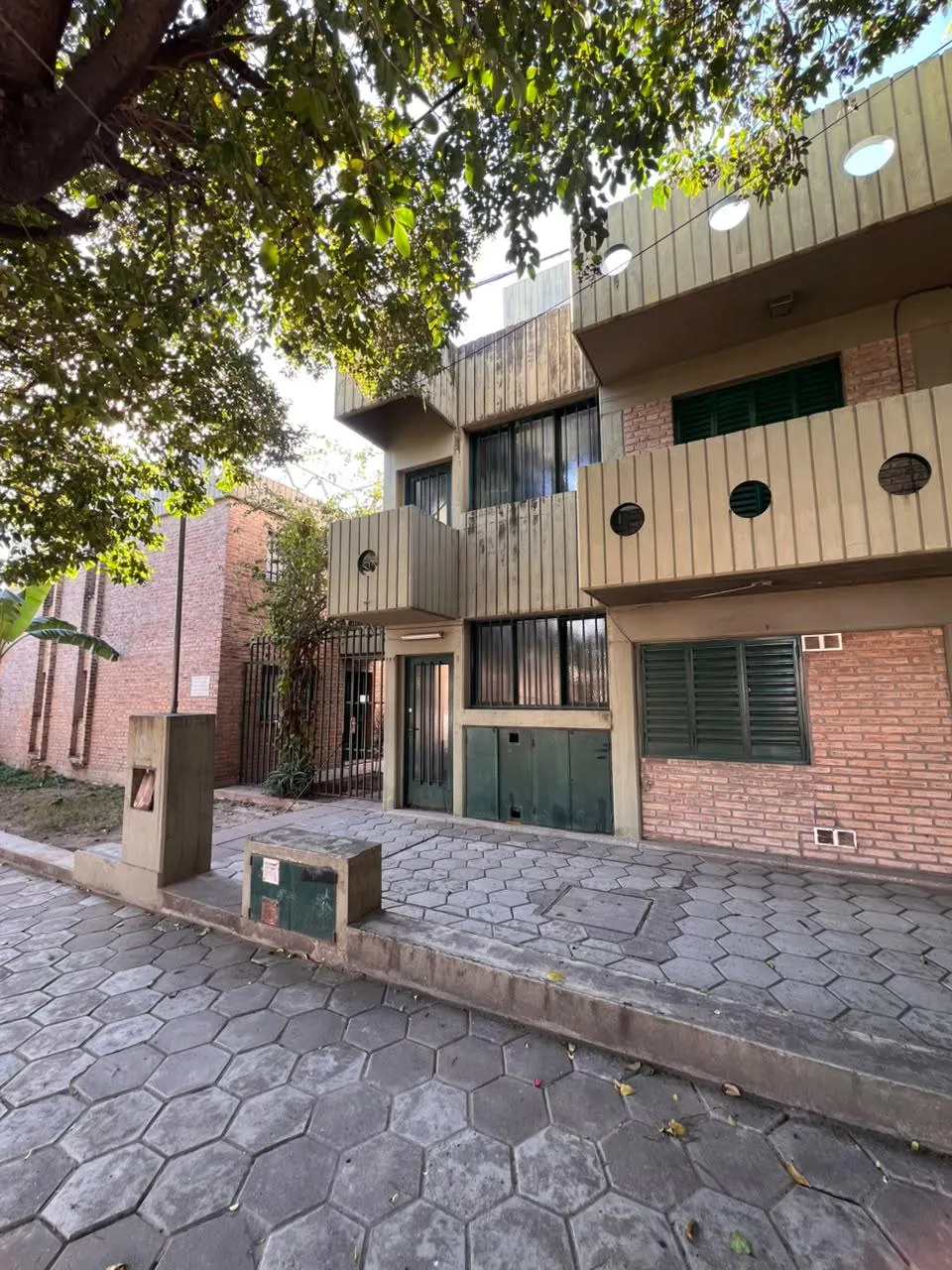 DEPARTAMENTO EN VENTA DE UN DORMITORIO EN CALLE JUANA AZURDUY 423 B TRANVIARIOS-...