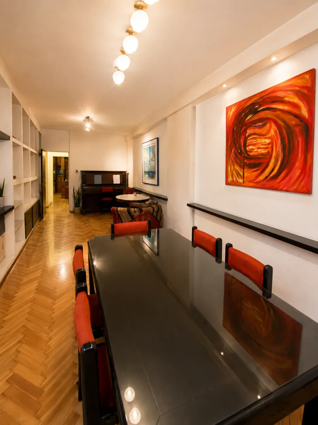 Vendo departamento muy amplio en centro de Cordoba 4 dormitorios