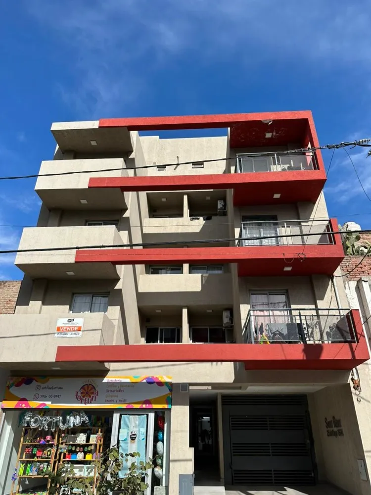 SE ALQUILA DEPARTAMENTO AMOBLADO EN BARRIO GENERAL PAZ - CON COCHERA INCLUIDA