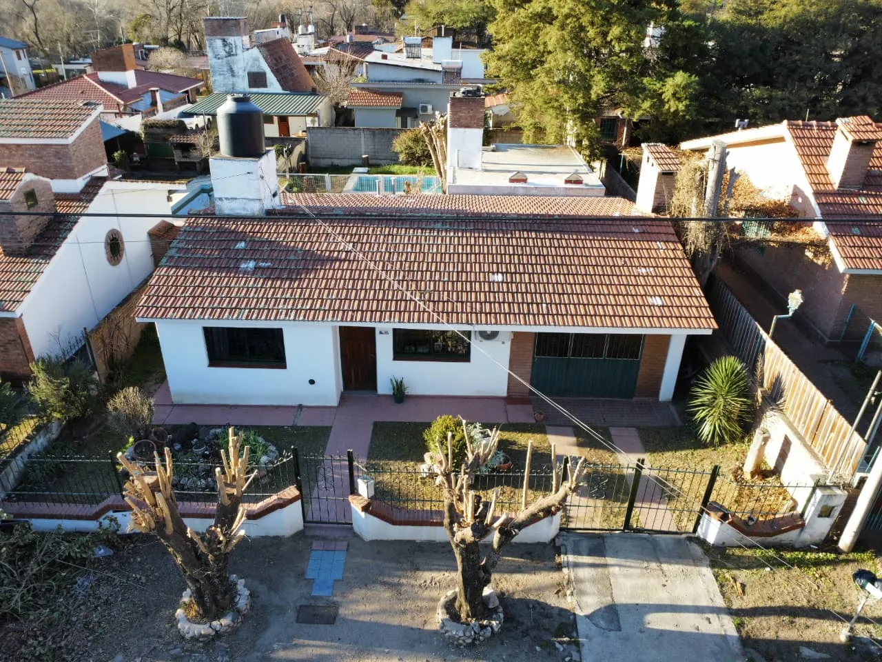 Venta: Casa - 3 Dormitorios - 2 Baños, Pileta, Patio, Quincho - Sol y Rio - Carlos Paz