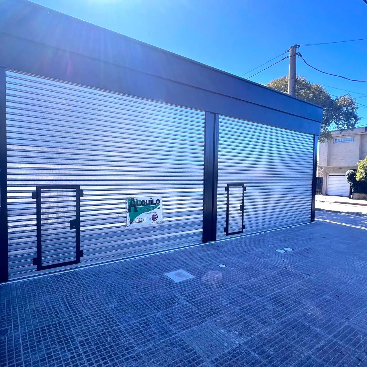 Alquiler de 3 locales"Imagina tu marca creciendo en esa esquina"///Depto 2 dormit. B° Ameghino !!