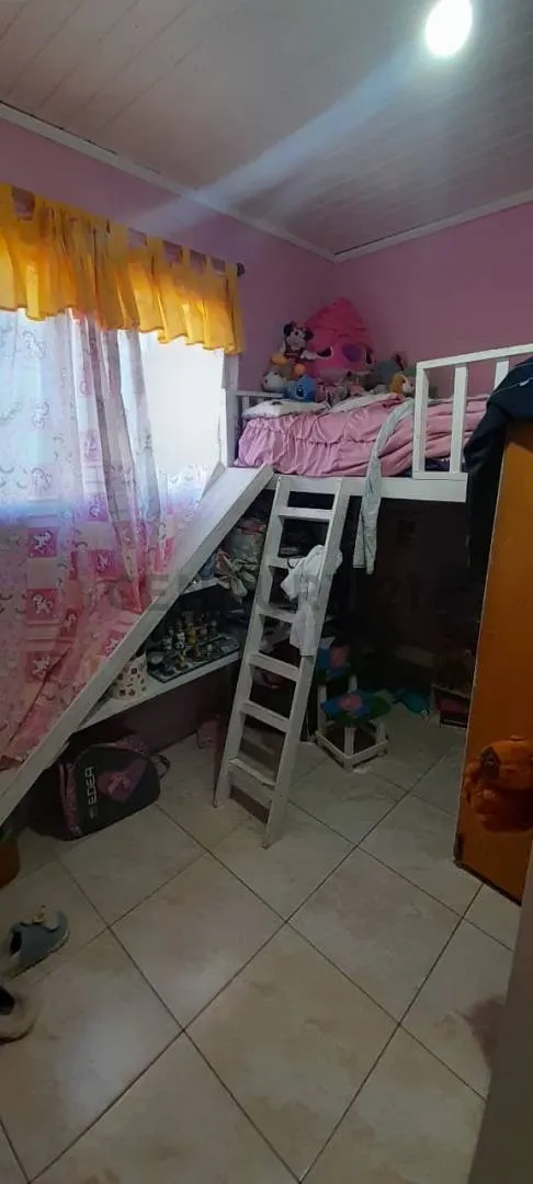 VENTA CASA GRANDE CON DEPTO EN VILLA POSSE