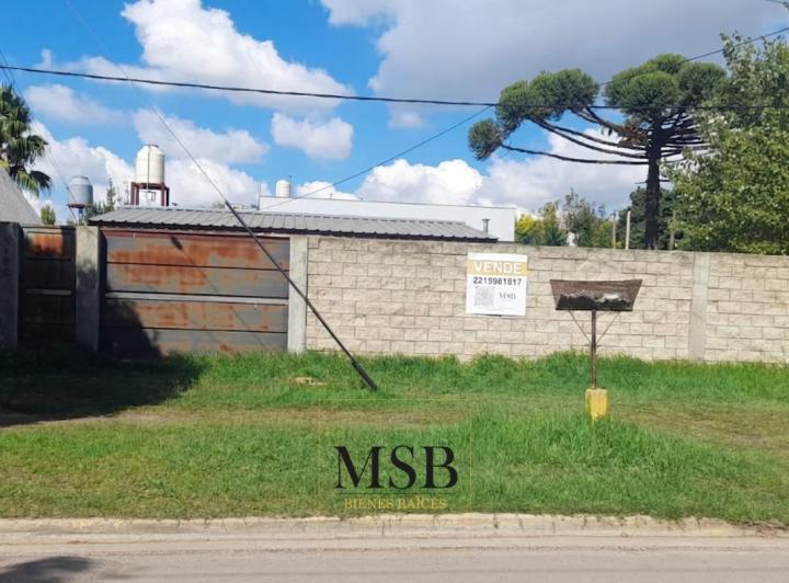 Terreno · 240m² · 3 Dormitorios