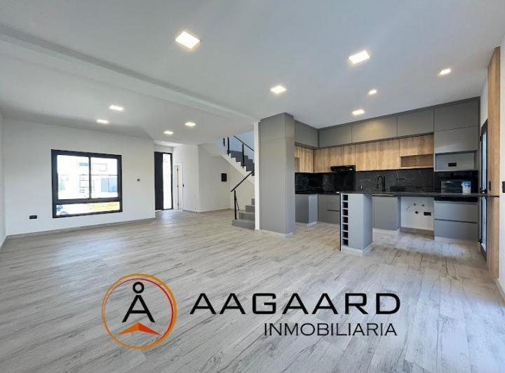 PH · 188m² · 4 Ambientes · 2 Cocheras