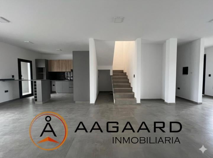 PH · 186m² · 4 Ambientes · 2 Cocheras