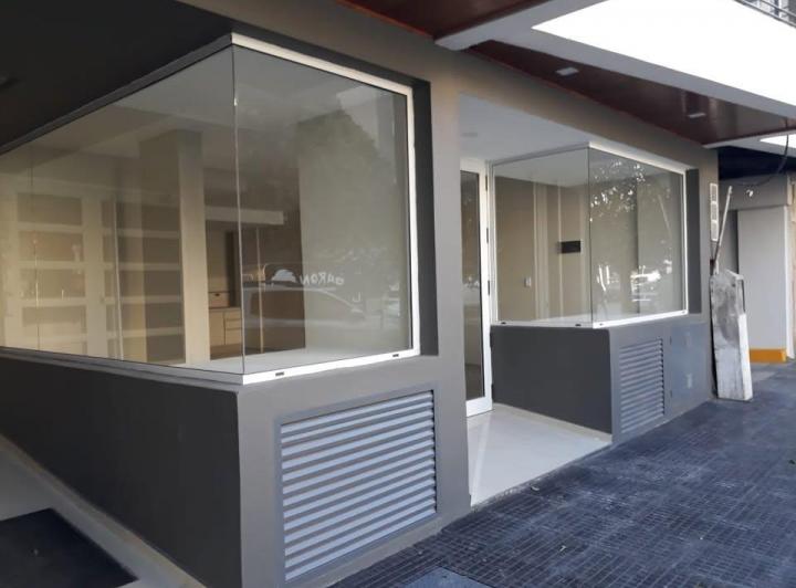Local comercial · 54m²