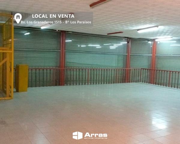 Local comercial · 380m²