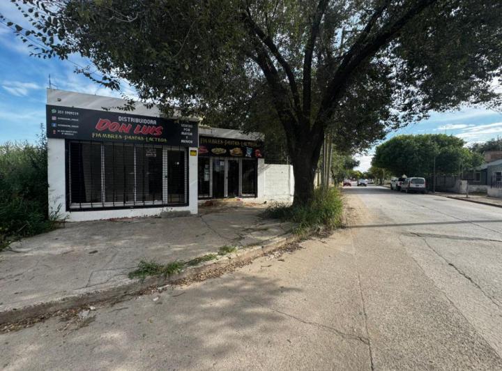 Local comercial · 50m² · 4 Ambientes