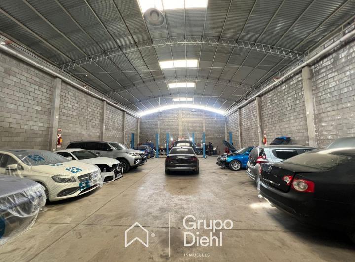 Bodega-Galpón · 400m²