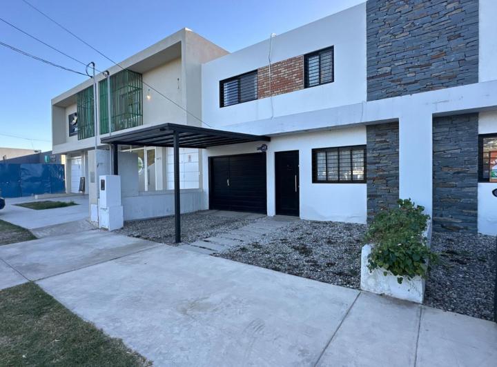 PH · 165m² · 5 Ambientes · 1 Cochera