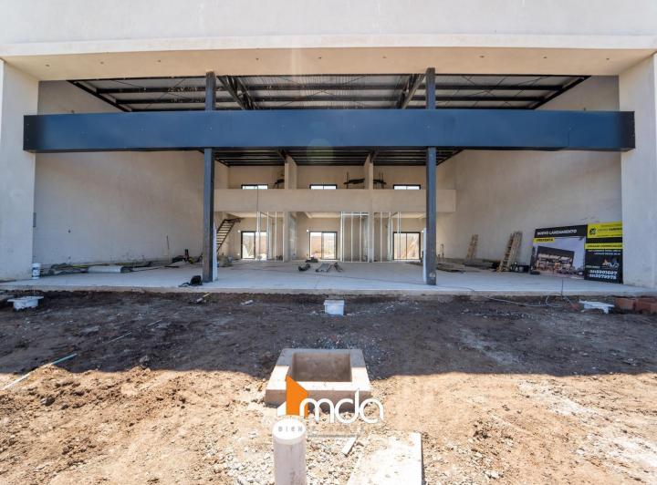 Local comercial · 98m²