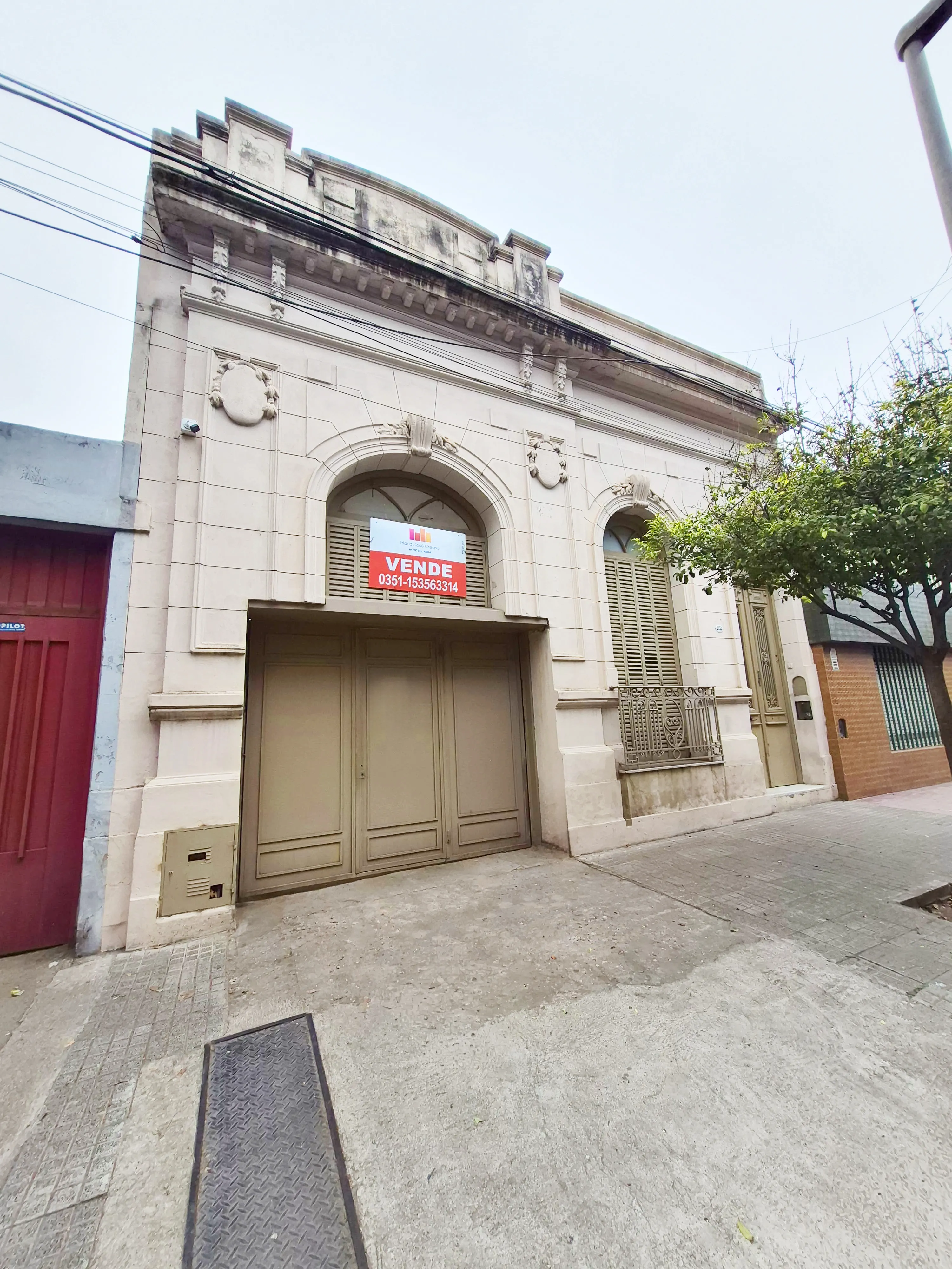 Vendo Dpto. 1 Dormitorio + 14 Cocheras en B° Pueyrredón. Ideal Inversores