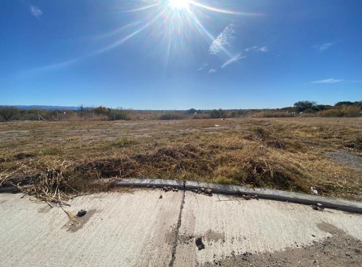Terreno · 880m²