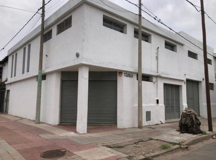 Bodega-Galpón · 345m² · 4 Ambientes