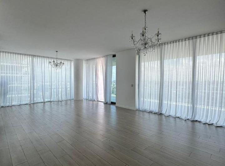 Departamento · 194m² · 4 Ambientes · 1 Cochera