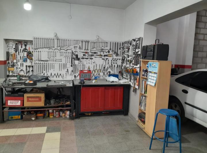 Bodega-Galpón · 220m² · 3 Ambientes