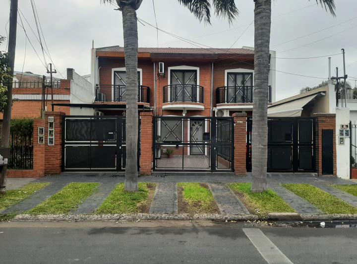 Casa · 60m² · 3 Ambientes · 1 Cochera