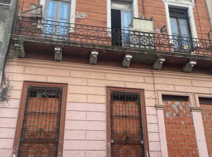 Casa · 300m² · 15 Ambientes