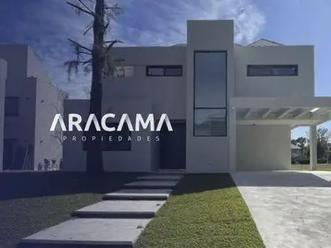 Casa en Venta en Countries y Barrios Cerrados en Esteban Echeverria, Partido de Esteban Echeverría
