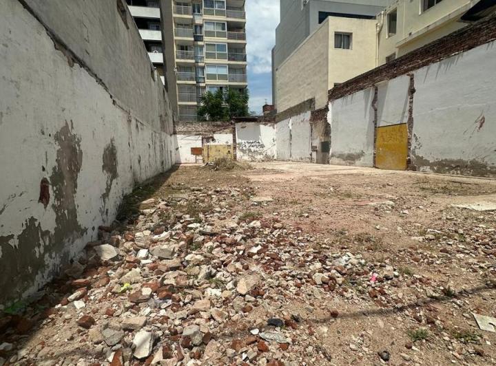 Terreno · 250m²