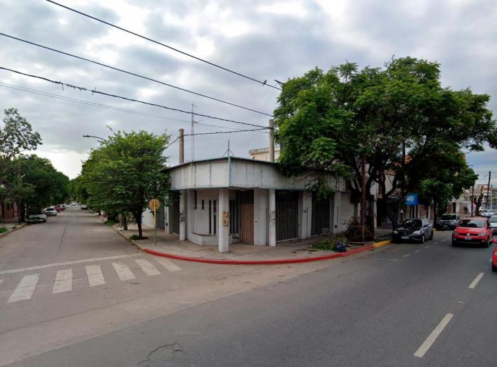 Local comercial · 340m²
