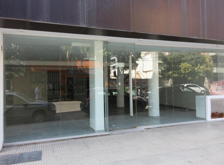 Local comercial · 154m² · 1 Ambiente