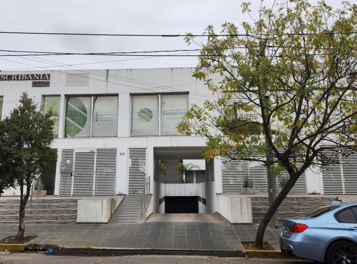 Oficina comercial · 45m² · 1 Ambiente · 1 Cochera