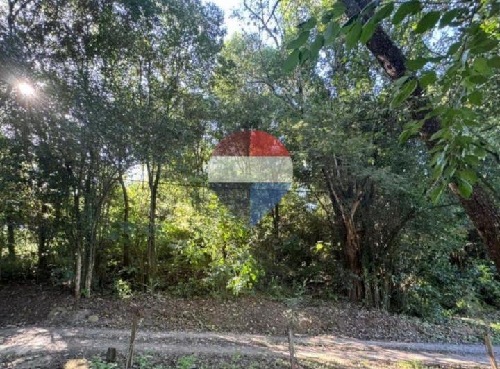 Terreno · 2107m²