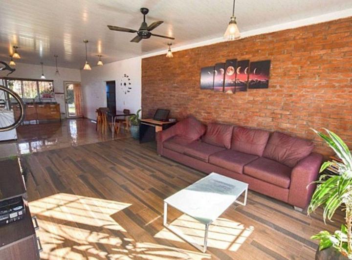 Casa · 94m² · 3 Ambientes · 1 Cochera
