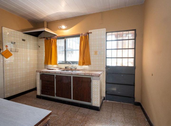 Casa · 116m² · 5 Ambientes · 1 Cochera