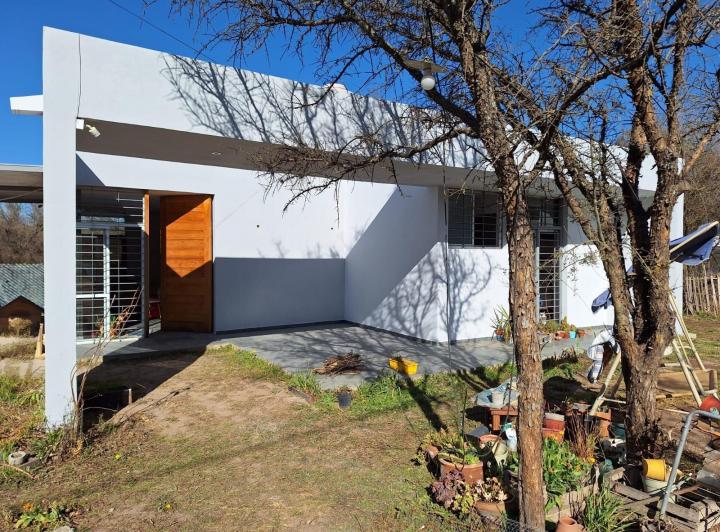Casa · 100m² · 3 Ambientes · 2 Cocheras
