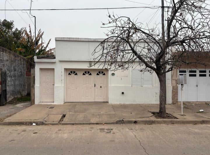 Casa · 121m² · 5 Ambientes · 1 Cochera