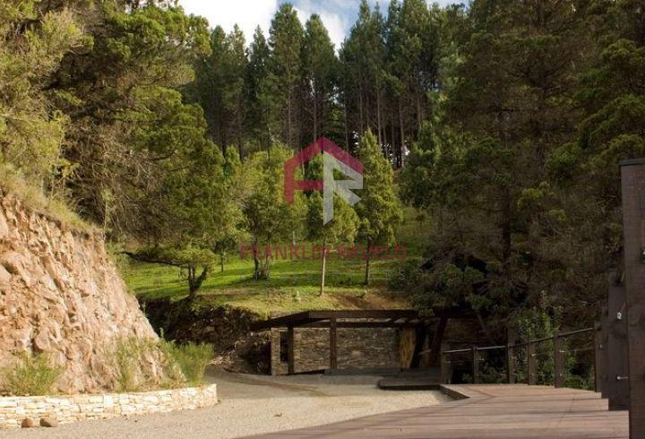 Terreno · 1600m²