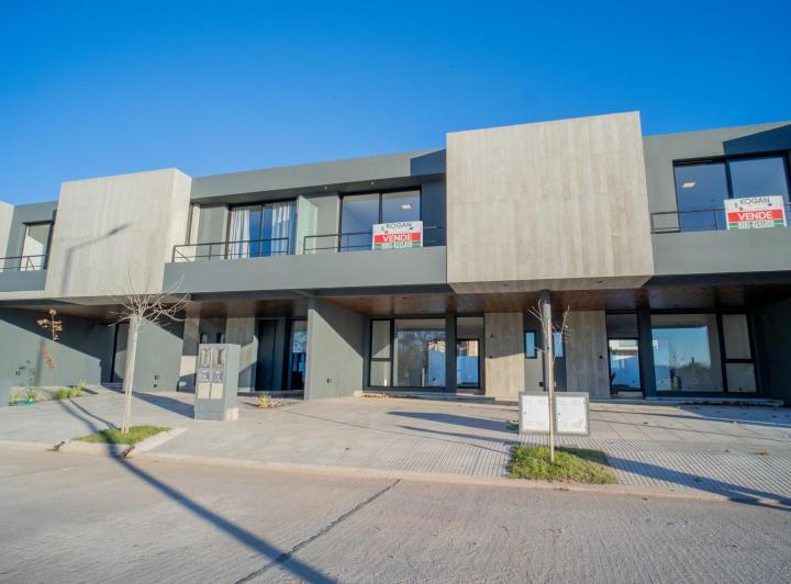 PH · 160m² · 4 Ambientes · 2 Cocheras