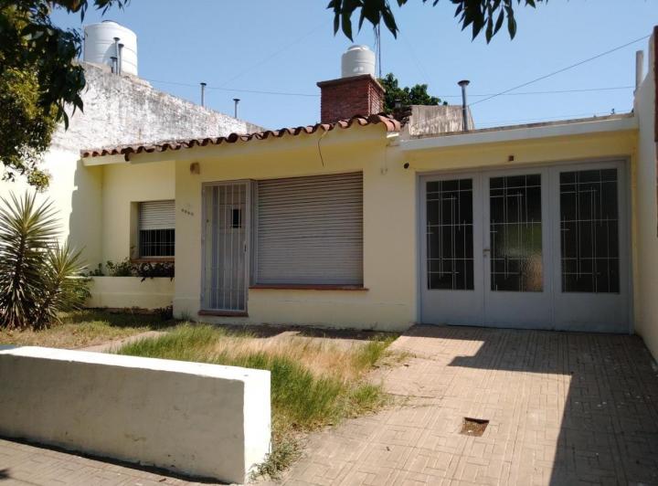 Casa · 160m² · 5 Ambientes · 1 Cochera
